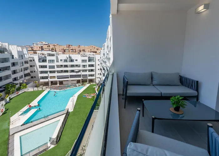 Figaro Terrace And Pool Apartment