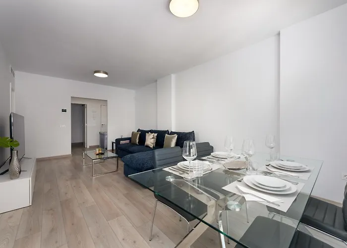 Figaro Terrace And Pool