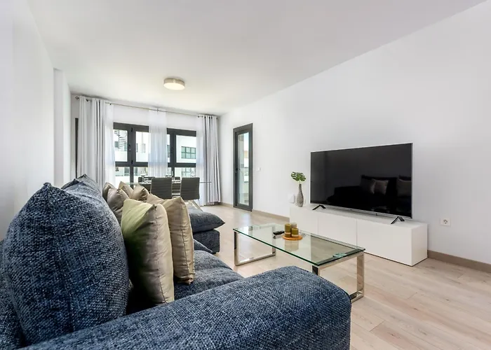 Figaro Terrace And Pool * Estepona